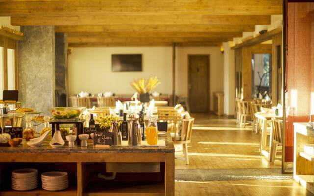 LUX Tea Horse Road Deqin Benzilan