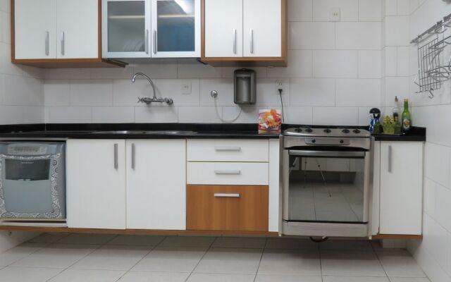LinkHouse Wonderful Beachfront 4-BDR C11-008