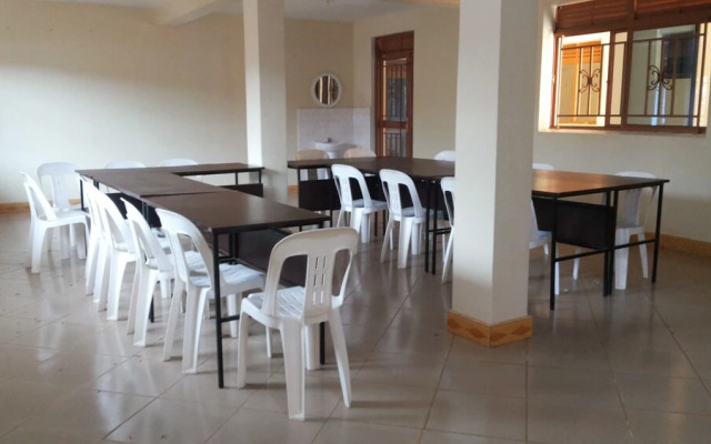 Lira Tasha Hotel