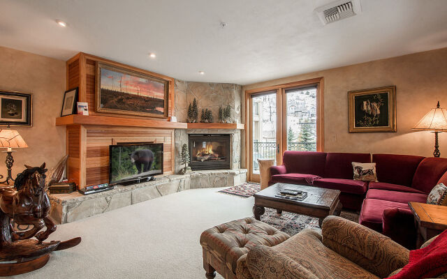 The Caledonian by All Seasons Resort Lodging