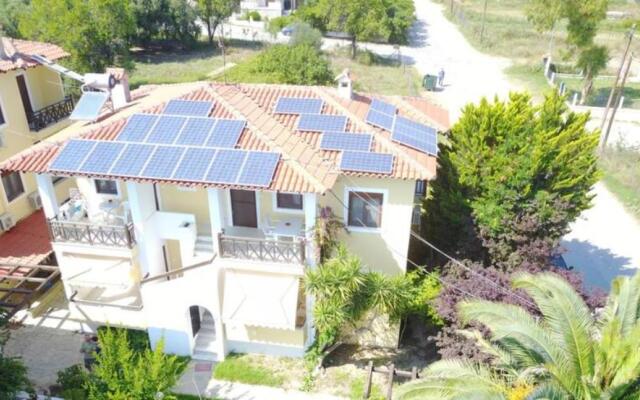 Melina Apartments - Holiday Apartment in Nikiti