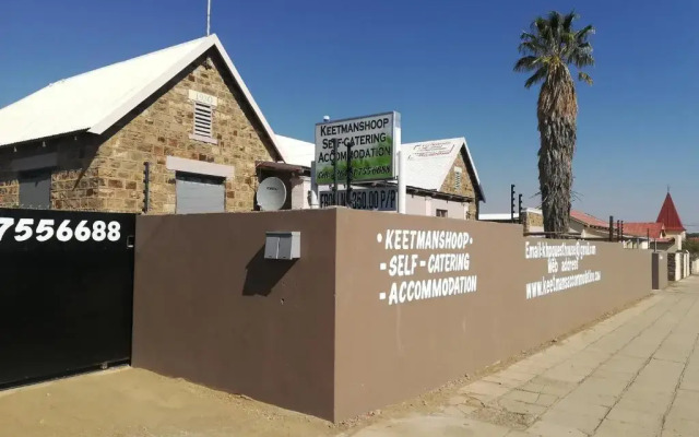 Keetmanshoop Self-catering