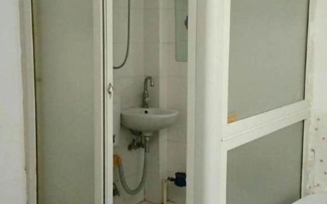 Celebrity Guesthouse Dalian