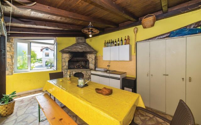 Nice Home in Kastel Kambelovac With Wifi and 4 Bedrooms