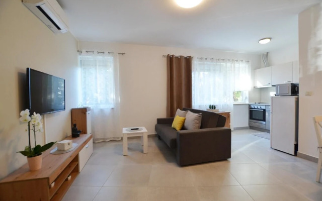Irene in Rovinj With 1 Bedrooms and 1 Bathrooms