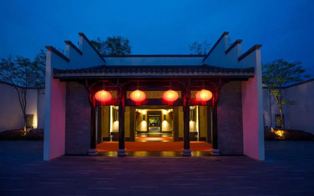 Yurun Hanyuelou Villa Resort