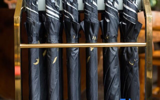 Meigao Hotel (Tongren High-speed Railway Station)