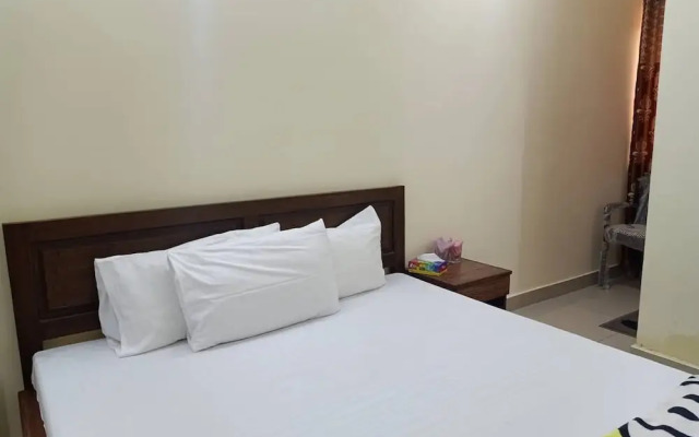 The Mall Luxury Guest House