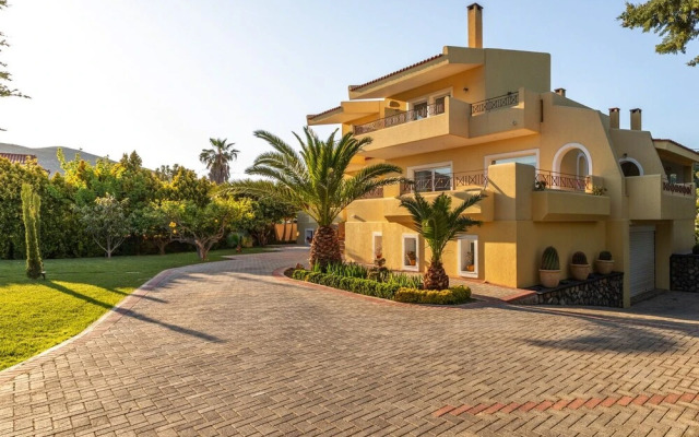 Villa Valma homm with 5 bedrooms and private pool