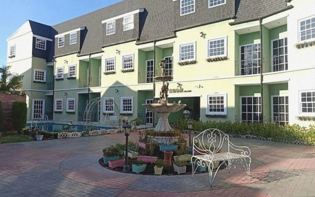 Na Banmae Resort