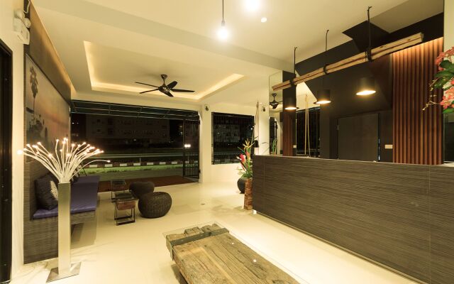 Hotel The Journey Patong New