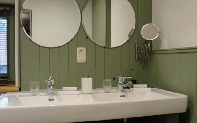 B&B Hedera