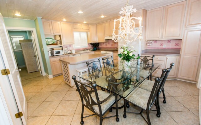 Sandpiper Cove Villas by Holiday Isle