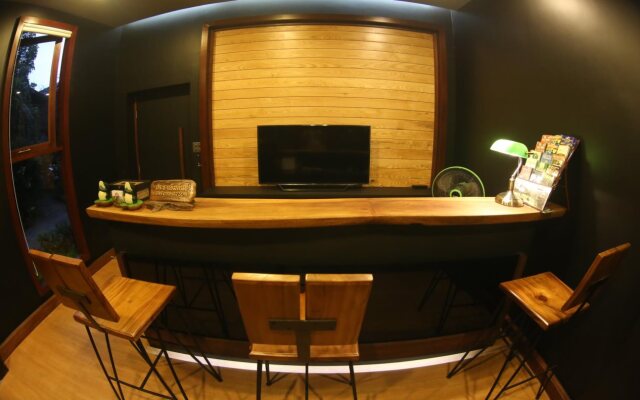 Ashi Hostel