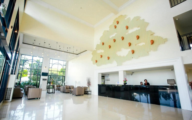 Summer Tree Hotel