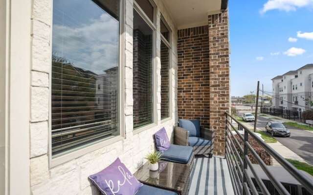 Posh Dtwn Midtown Home w Stunning Roof-topterrace