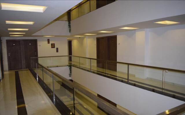 Hotel Vraj Inn