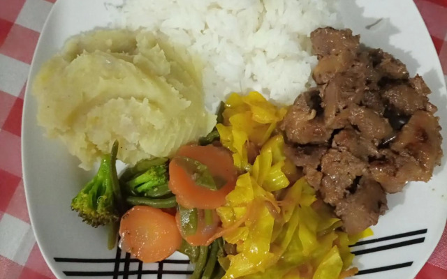 Steven and Dayness homestay