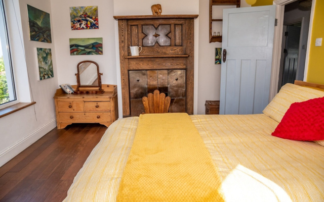Bungalow in Pendeen With Stunning Sea Views