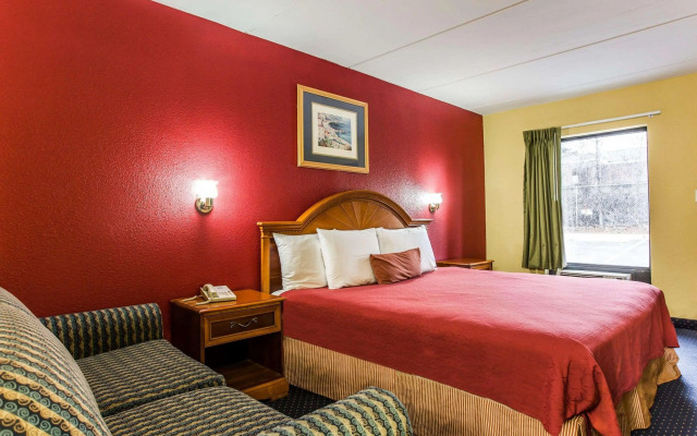 Rodeway Inn Charlotte Downtown