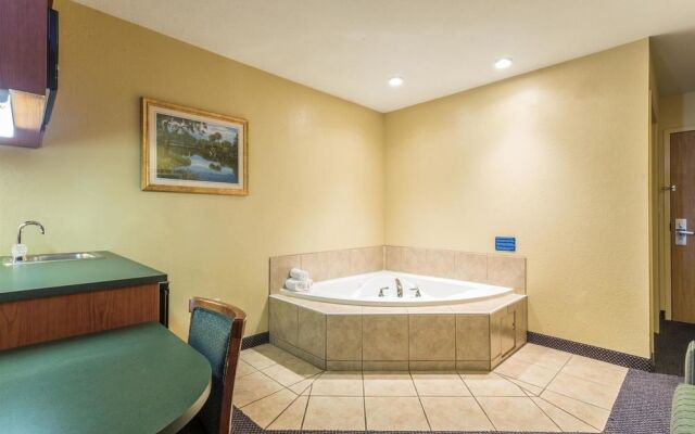 Microtel Inn And Suites