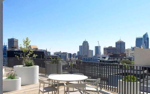 The Surry Apartments by Urban Rest