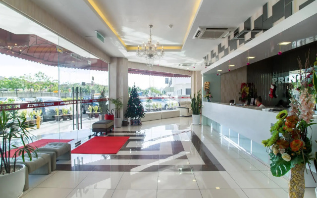 Prince 33 Hotel