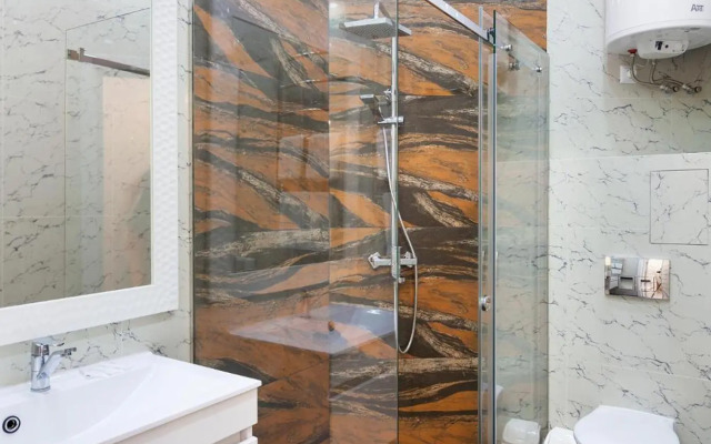 LEOGRAND One-bedroom apartment on Tugan-Baranovskogo 24