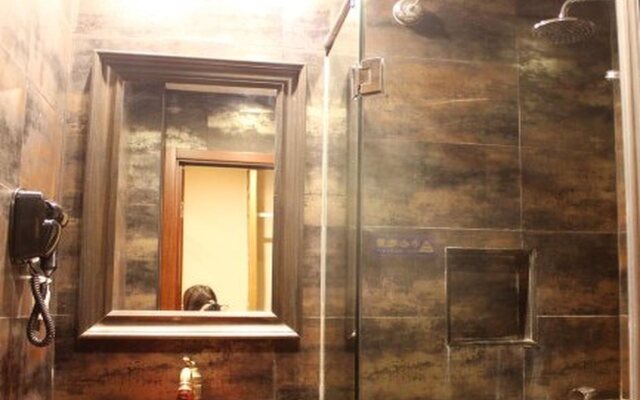 Beijing Traditional View Hotel