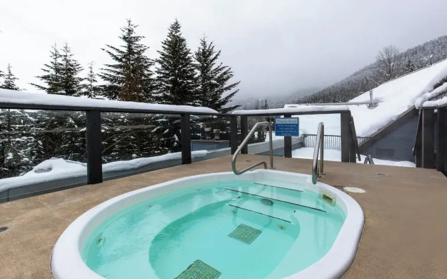 Powderhorn by Whistler Premier