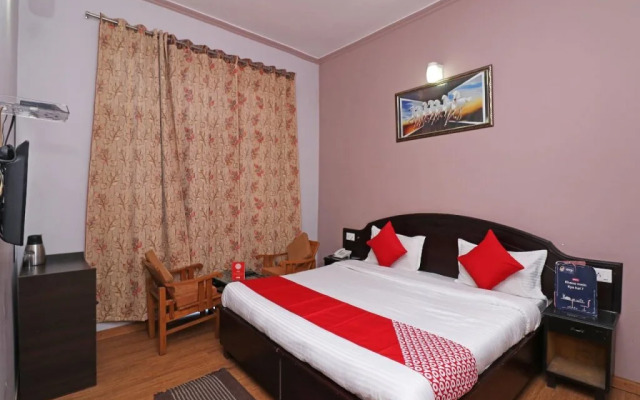 Hotel Binsar Rooms By OYO Rooms