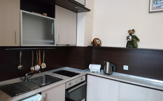 TES Flora Apartments