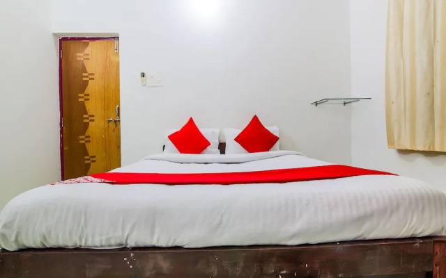 OYO 24464 Anil Guesthouse