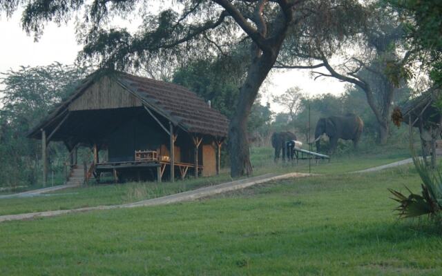 Bwana Tembo Safari Lodge