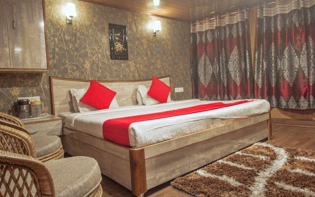 OYO 3875 Hotel Everest Glory
