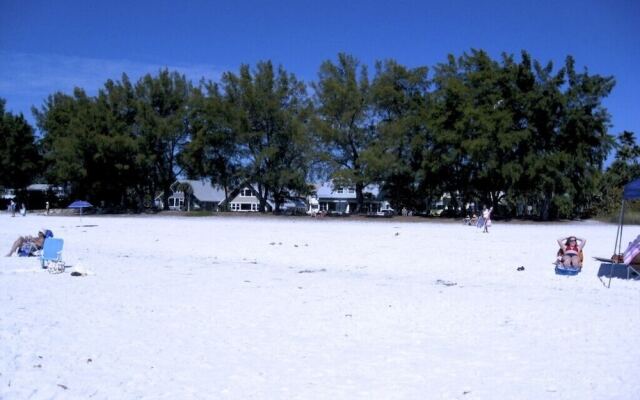 The Anna Maria Island Beach Castaway 1