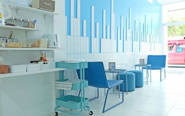 A Dude Mini Hostel - Adults Only