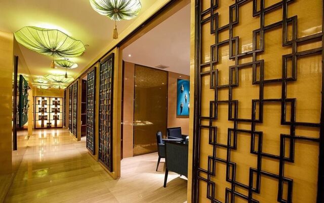 Hongkou Silver Hotel