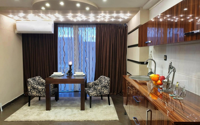 Sky Apartments Special