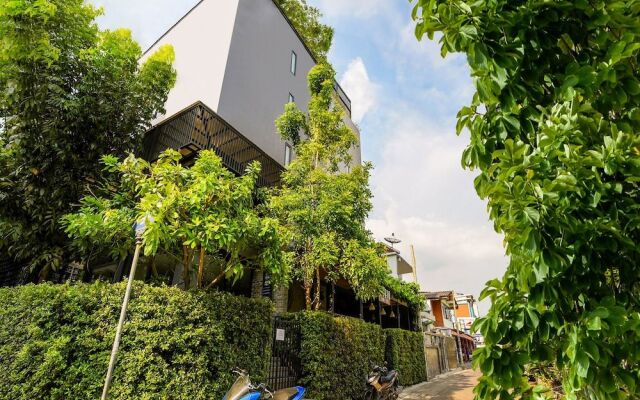 Kitzio House Hotel
