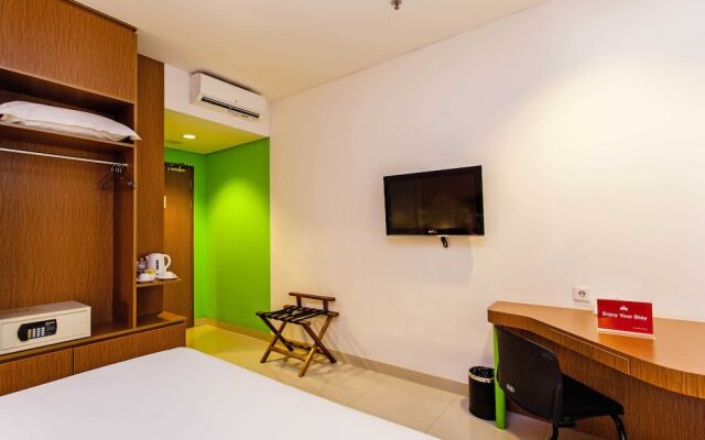 ZEN Premium Pancoran Pomelotel
