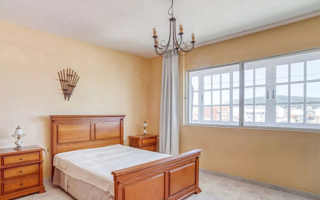 Simplistic Apartment in Finisterre near Sea