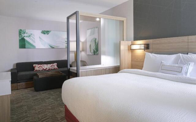 Howard Johnson East Lansing