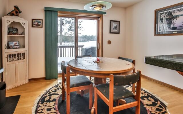 Pickerel Point Executive - 5 Br Home