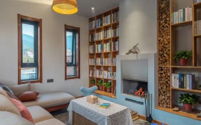 Wuyuan Zuo'an Zhiye Homestay (Guling Scenic Area)