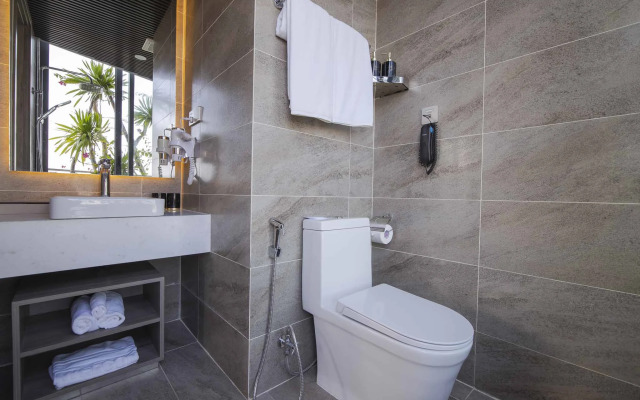 Haian Riverfront Hotel Da Nang