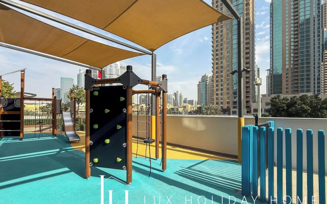 LUX The Grande Signature Skyline Suite 2