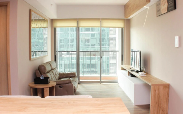 Elegant And Comfy 2Br At Holland Village Jakarta Apartment