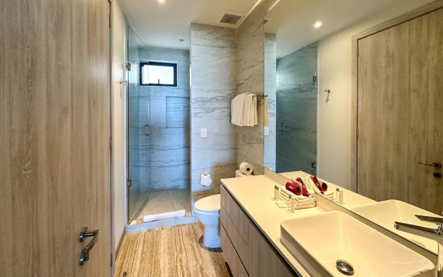 2BR Iconic Oceanfront Escape