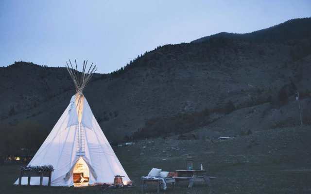 Dreamcatcher Tipi Hotel